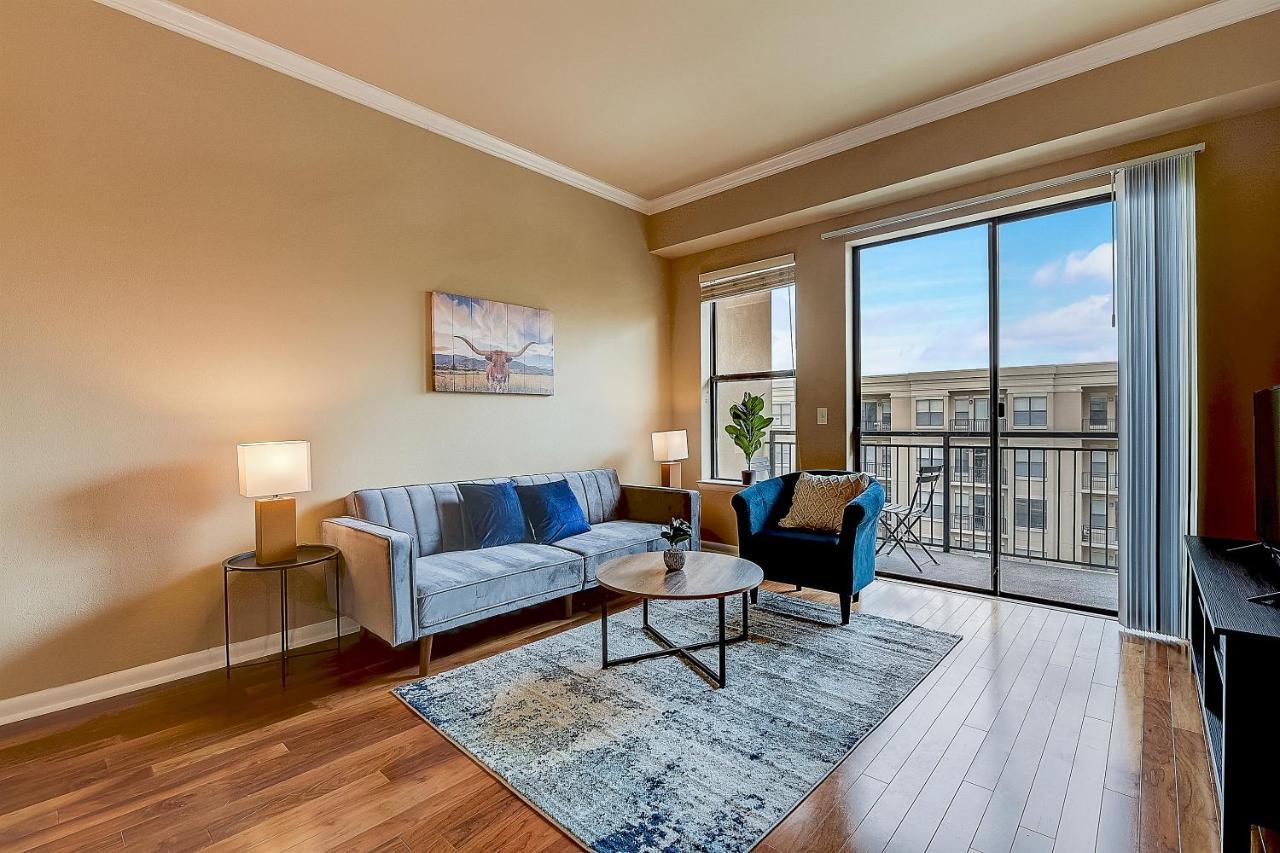 Frontdesk Oakwood Residence Apts Uptown Dallas Room photo