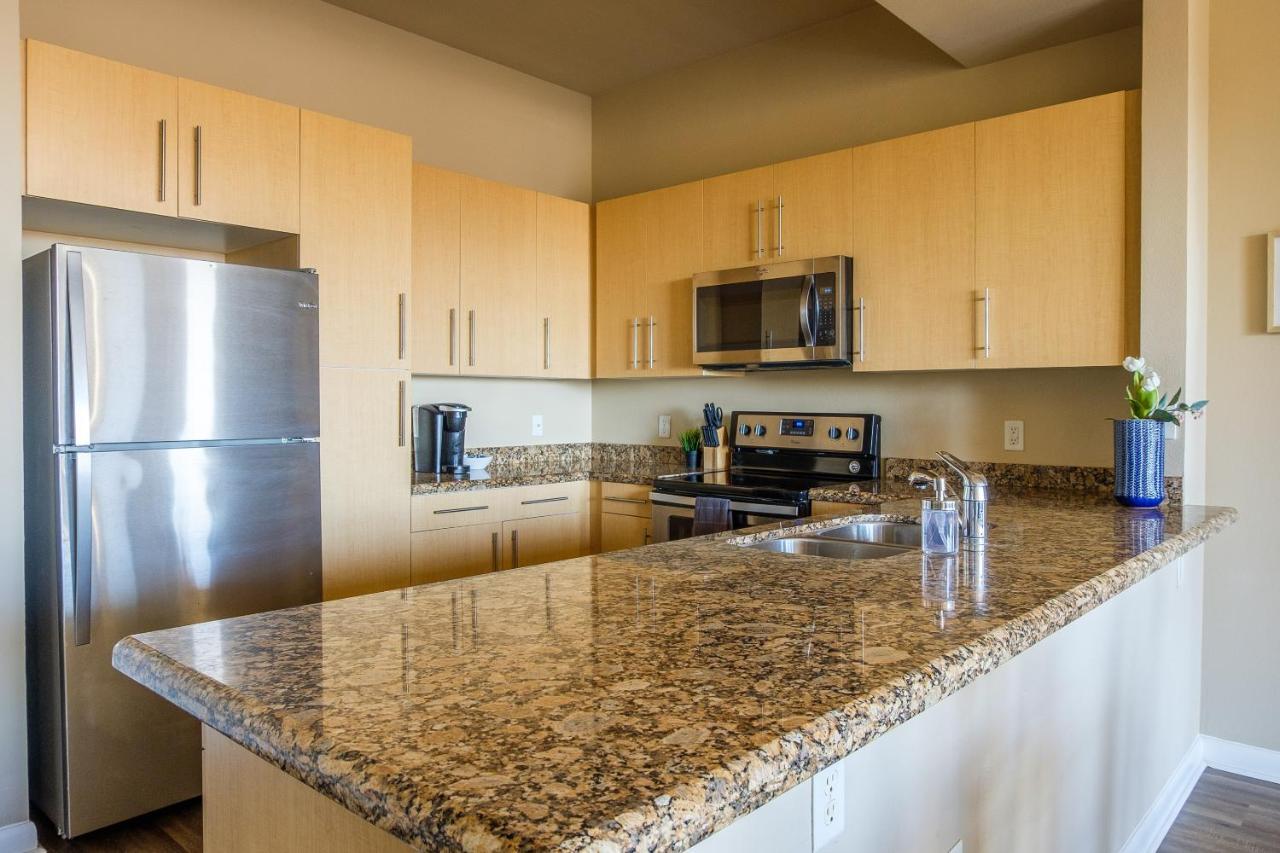 Frontdesk Oakwood Residence Apts Uptown Dallas Exterior photo